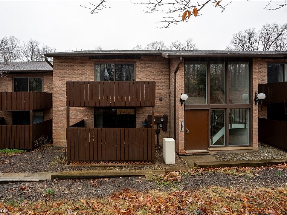 2nd image of 6885 Carriage Hill Dr Unit E65