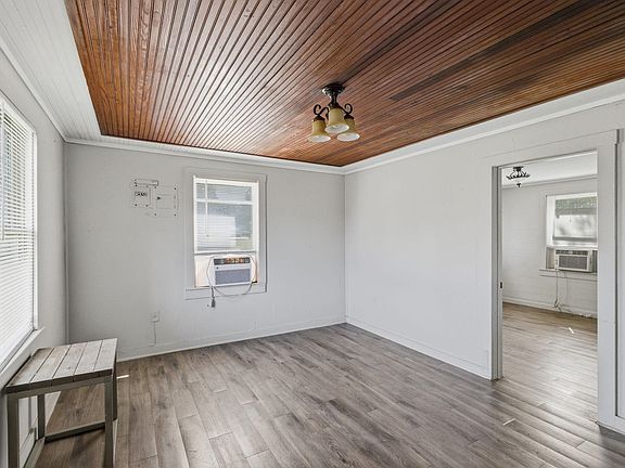 3rd image of 261 Soileau Ln