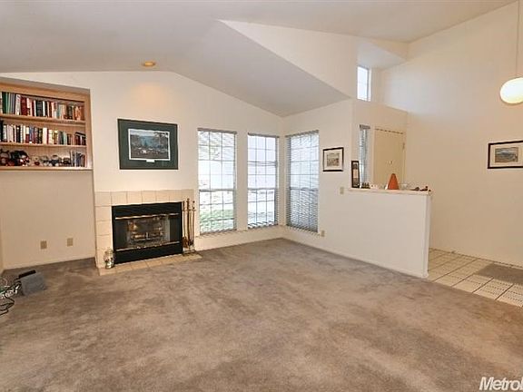 4th image of 1618 Wentworth Ave APT 4
