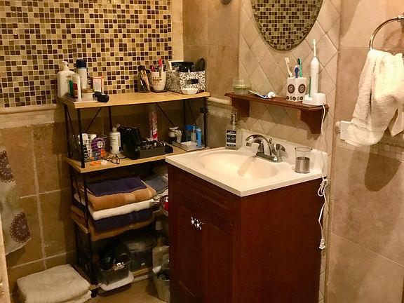 3rd image of 3344 W Waveland Ave #2