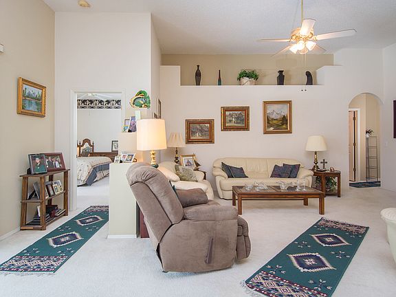 5th image of 22527 Laureldale Dr