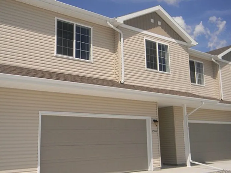 Westport Beach Townhomes — Photo 17