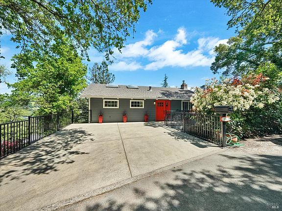 2nd image of 133 Humboldt Avenue