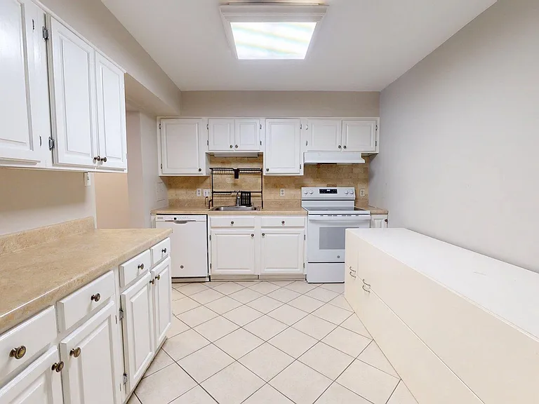 951 S Rolfe St #1 — Photo 6