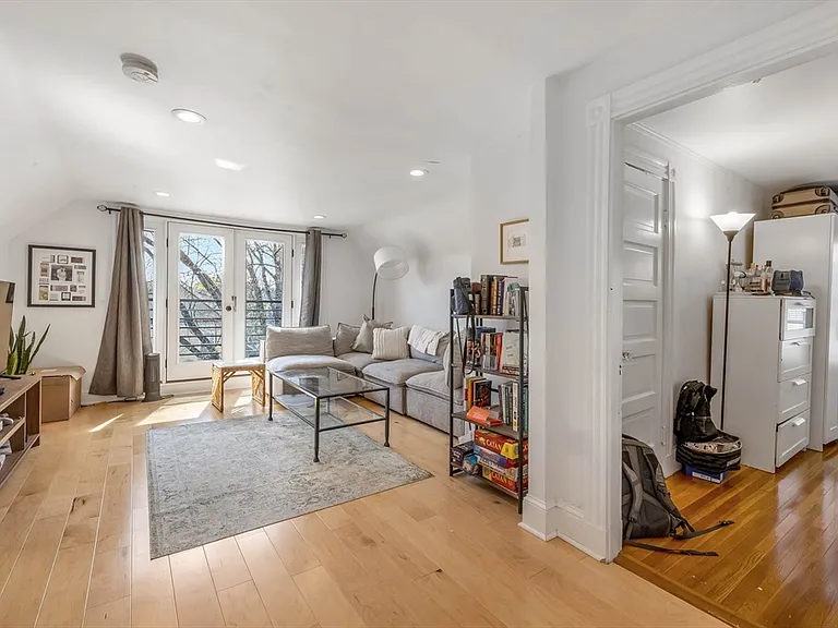 151 Magazine St #3 — Photo 13
