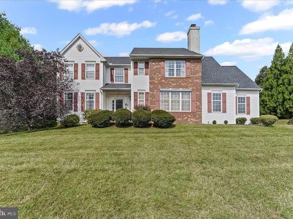 113 Ronway Dr, Avondale, PA 19311