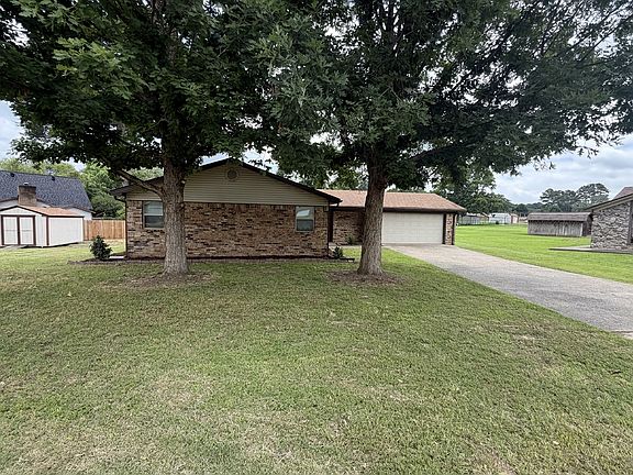 3rd image of 113 Cornwall Ct