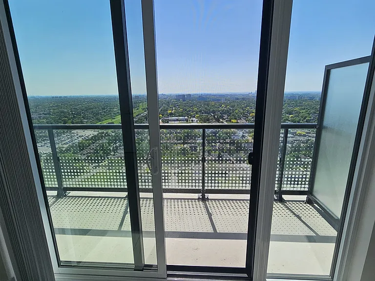 5858 Yonge St #3201 — Photo 13