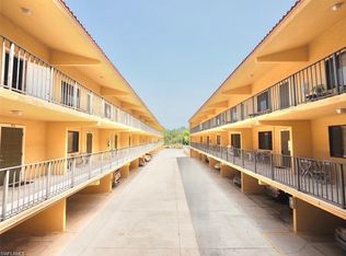 826 Wiggins Pass Rd APT 204, Naples, FL 34110