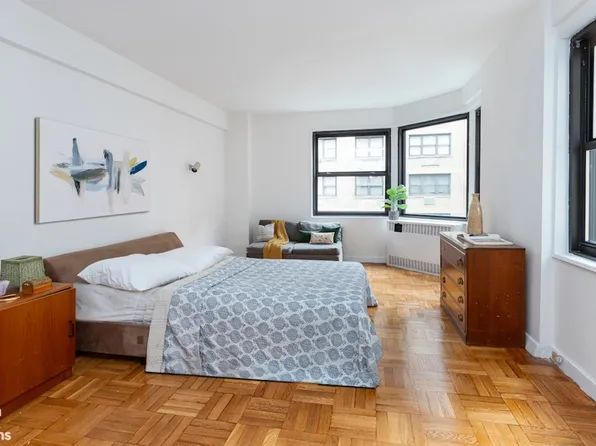 425 East 79th Street image 8 of 15