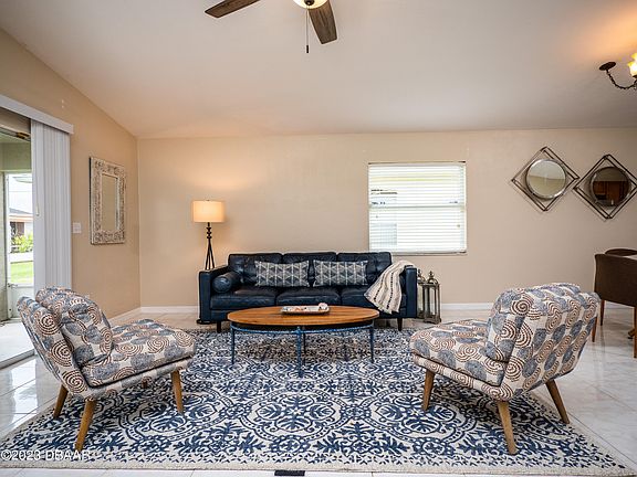 5th image of 1458 Bay Grove Dr