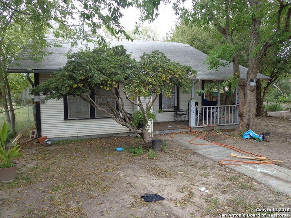 1st image of 1711 North Ctr