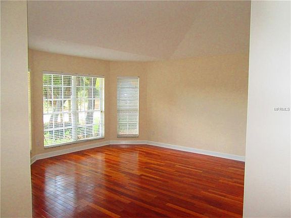 3rd image of 33211 Lake Bend Cir