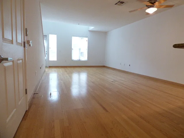 301 W G St #419 — Photo 6