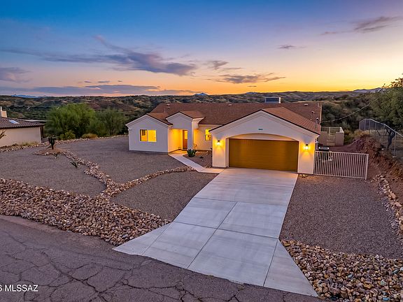 2nd image of 377 Paseo Picamaderos