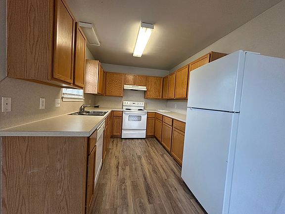 3rd image of 1110 82nd St Unit A