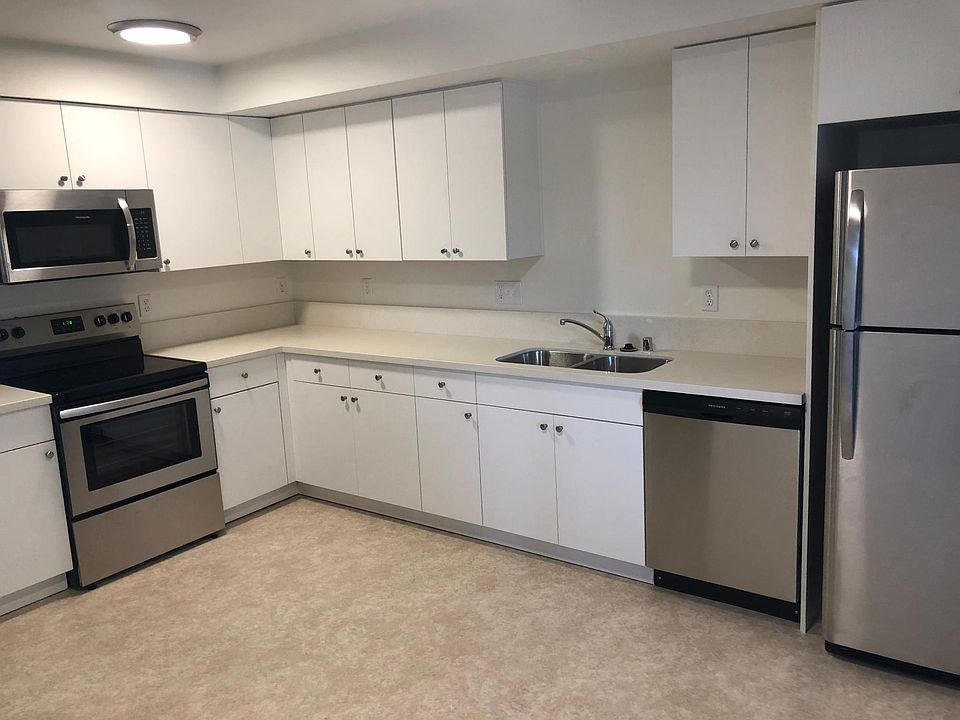 1st image of 901 Peninsula St APT 12