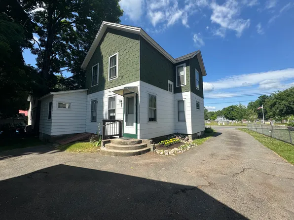 53 Park St, Northampton, MA 01062
