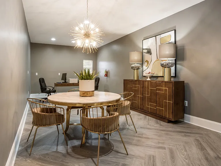 Leasing Office