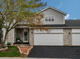 618 Glenhurst Ct, Romeoville, IL 60446