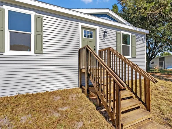 2207 HIALEAH AVENUE, LEESBURG, FL 34748