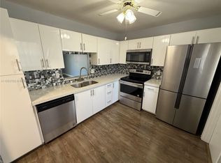 232 NE 12th Ave APT 201, Hallandale, FL 33009