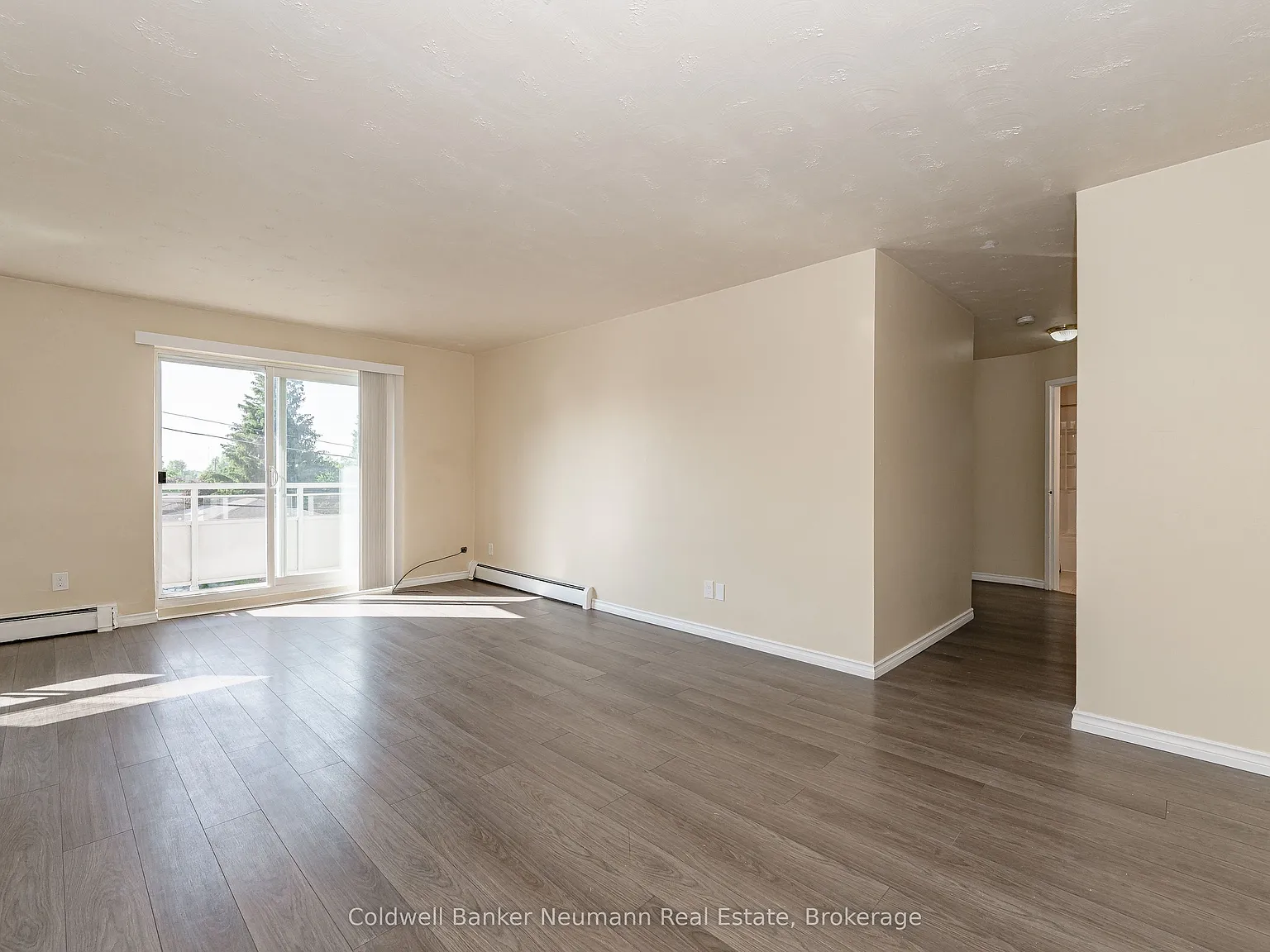 2 bed, $2,050 — Photo 4