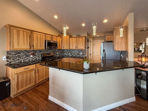 3rd image of 4009 12th St NE