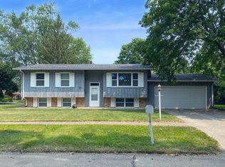 1802 Augusta Dr, Champaign, IL 61821