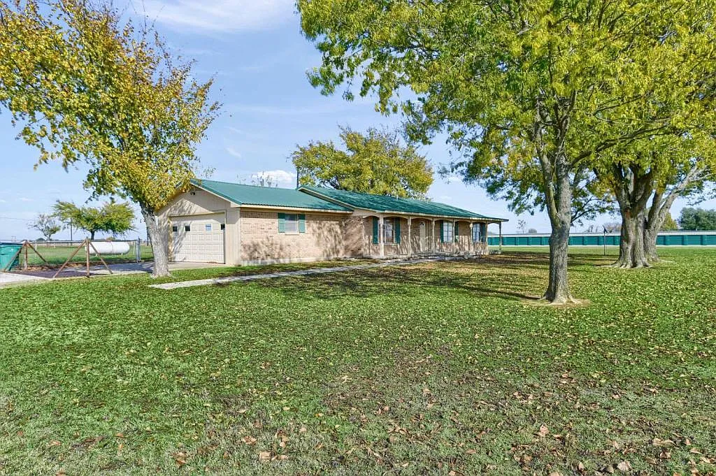 Building Photo - 30795 US Highway 82
