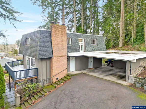 3020 NW Roosevelt Dr, Corvallis, OR 97330