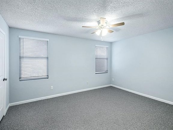 5th image of 212 Lewis Canyon Ln