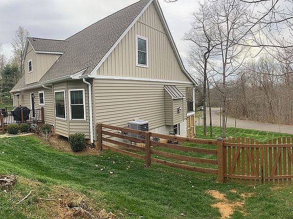 4th image of 5362 Christa Ct