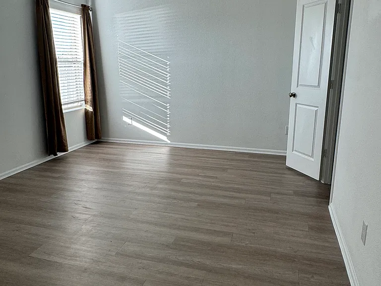 458 Maple Bend Ln — Photo 16