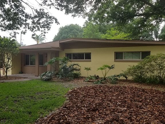 2nd image of 1007 Catalpa Ln