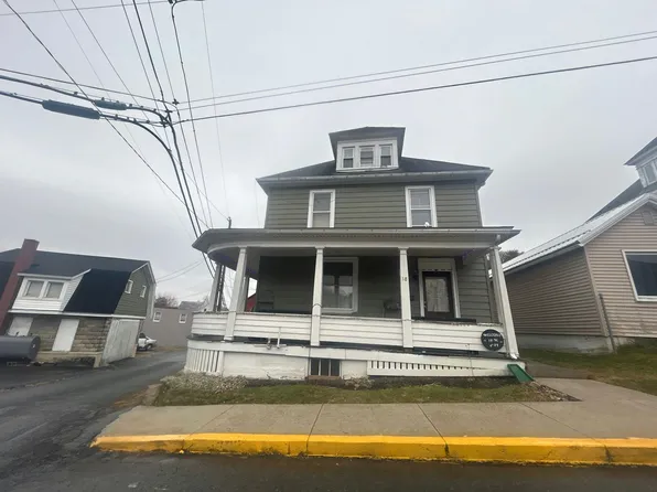 18 W 4th St, Everett, PA 15537