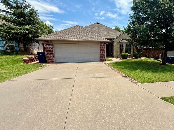 13920 Oxford Dr