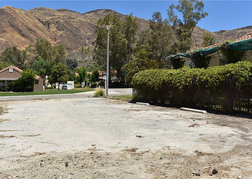 1st image of 1782 Carrera Dr