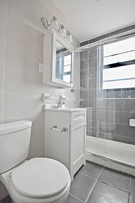 Rented by Bohemia Realty Group | media 7