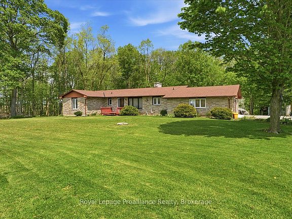 2nd image of 1302 Wingfield Rd