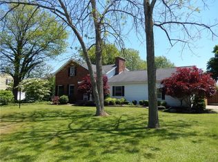 6013 Old Lake Shore Rd, Lake View, NY 14085