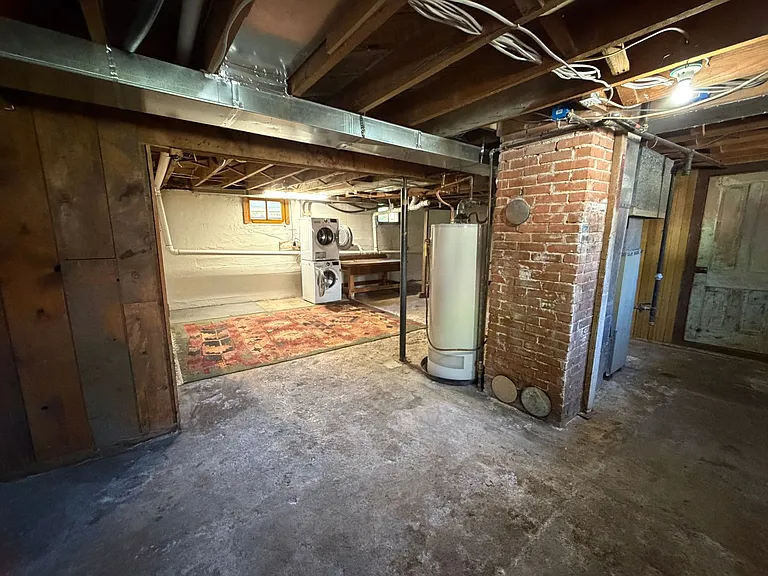1447 W 3rd Ave — Photo 23