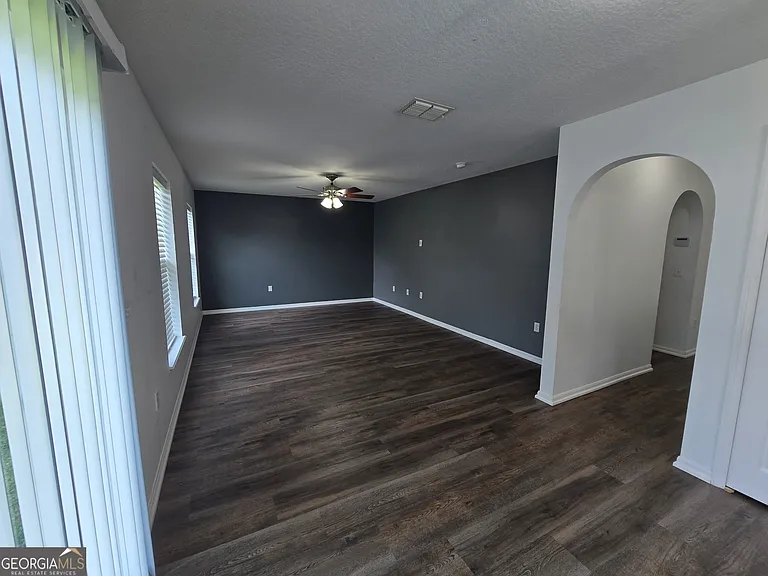 110 Pine Bluff Blvd W — Photo 23
