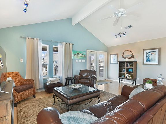 5th image of 22820 Cuadro St