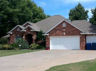 7 Cimarron Trl, Perkins, OK 74059