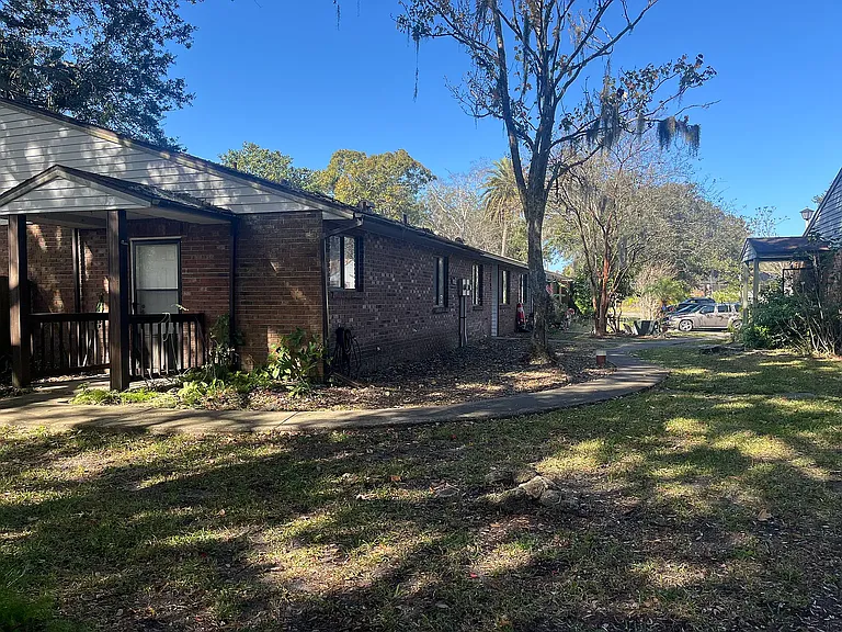 1563 Hancock Ln — Photo 10