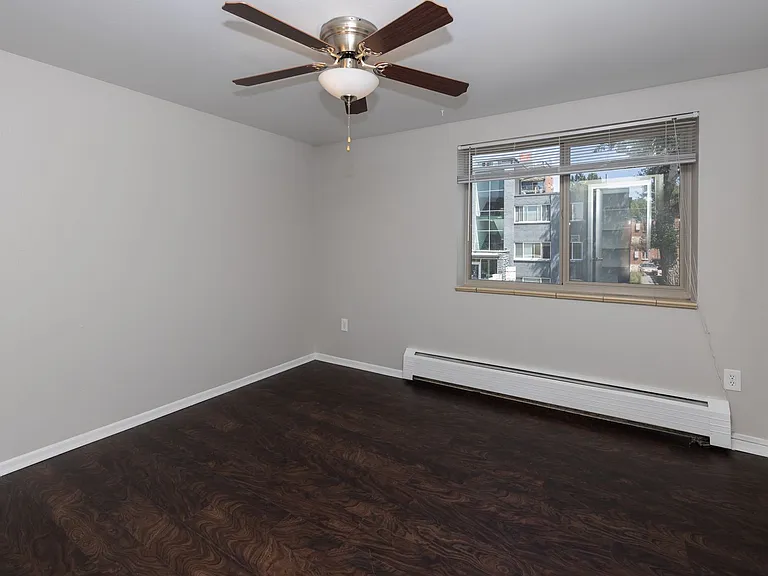 Dexter Street Apartments — Photo 37