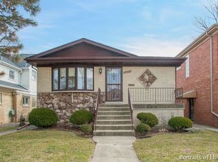 8151 N Oketo Ave, Niles, IL 60714