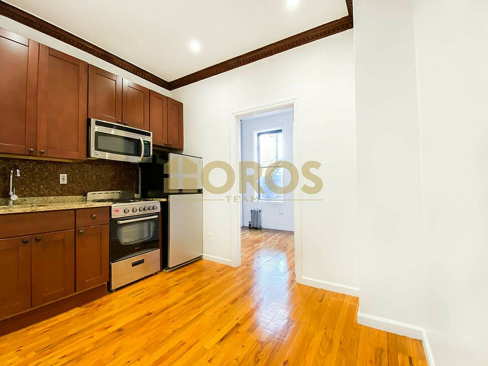 1st image of 215 E 10th St APT 16