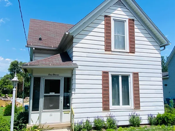111 E Dewey St, Bremen, IN 46506